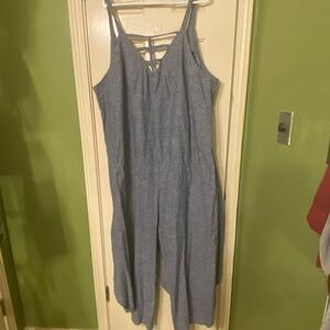 Light weight jumpsuit denim-like